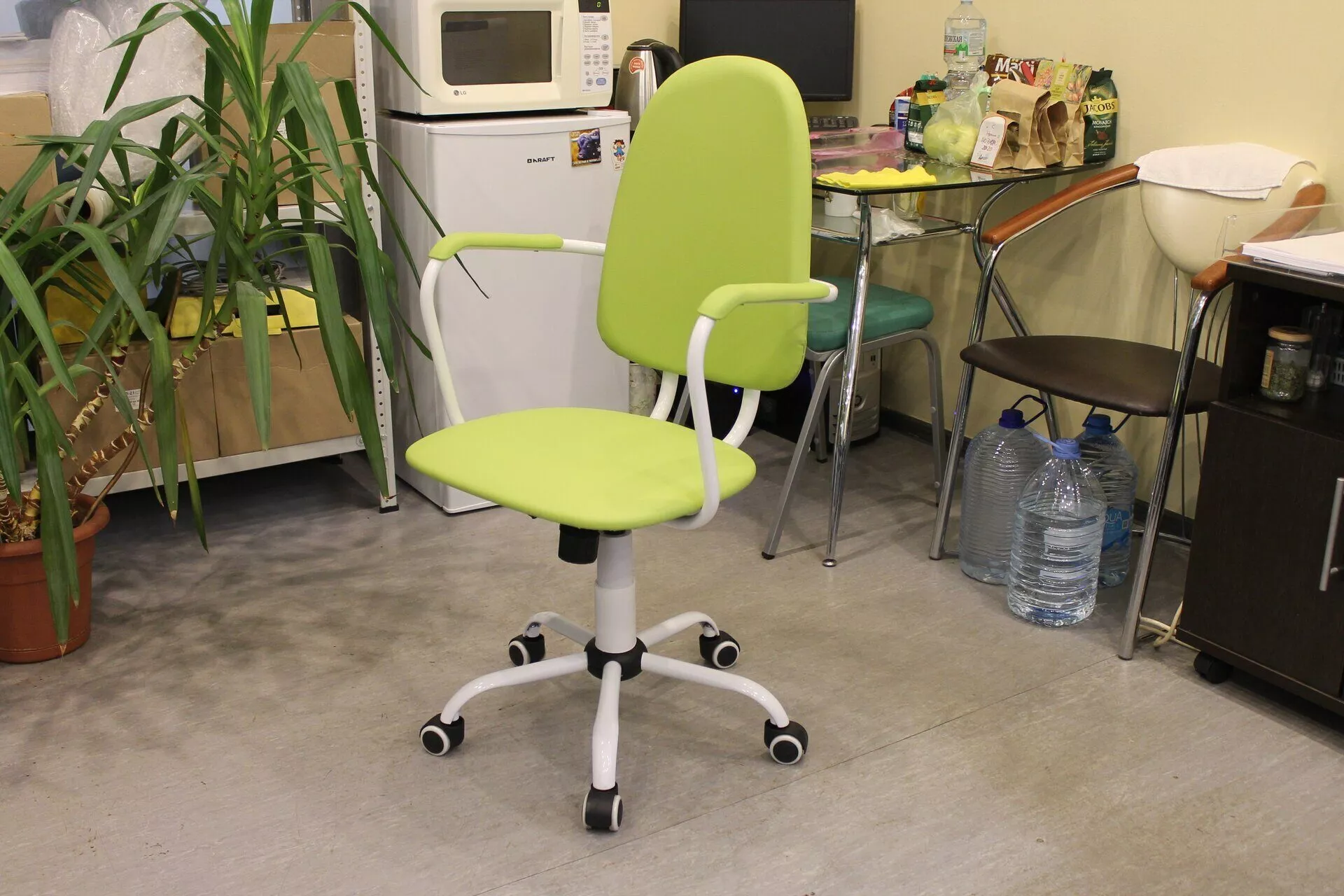 Купить  КР14(1) Кресло для персонала для медицинских учреждений КР14(1) INMEDIX по лучшей цене с доставкой - интернет-магазин Прогрессивные решения